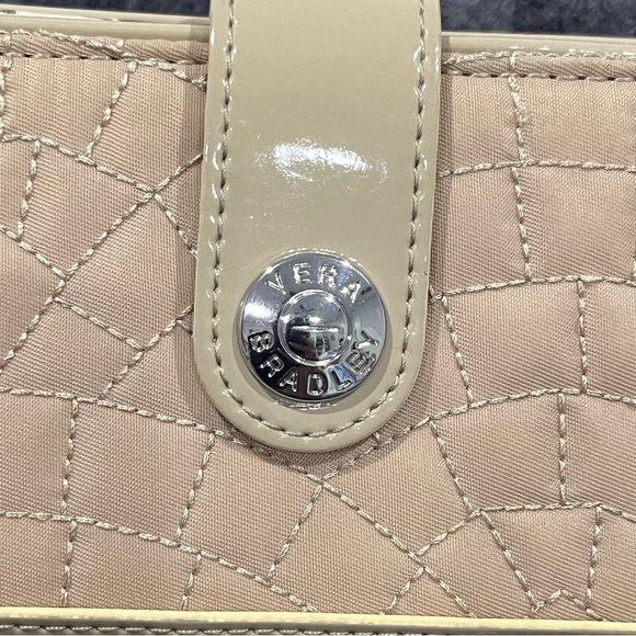 Vera Bradley quilted tab wallet in a tan/beige color NWOT - Picture 3 of 13